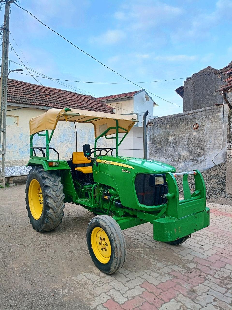 John Deere 5045 D